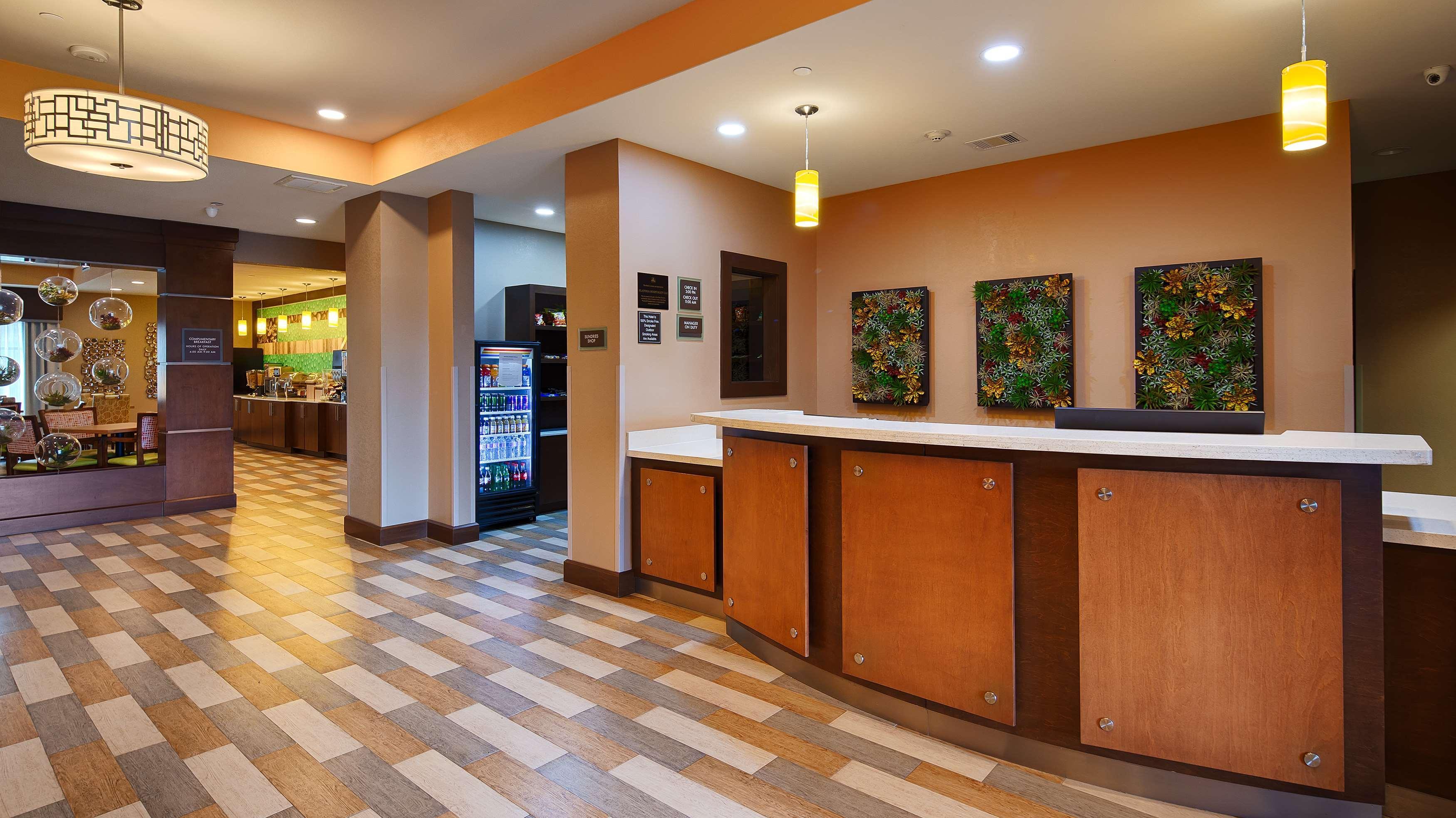 Best Western Plus Flatonia Inn Exterior foto